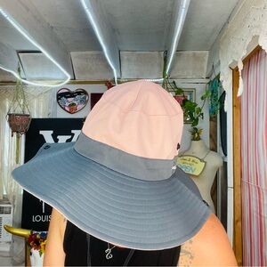 Sunshade Women's Pink and Gray Hat